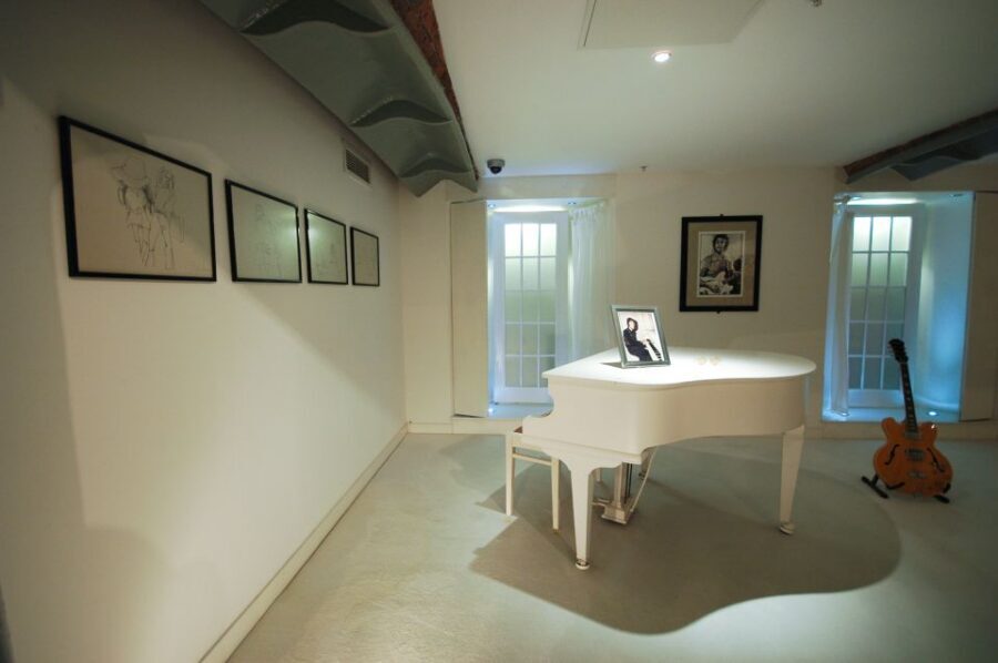Full-Day Beatles and Liverpool Tour from London - The Beatles Story at Albert Dock: Context Without the Guesswork