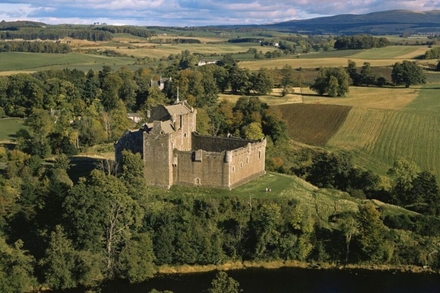 Full-Day Custom Tour: Loch Ness, Glencoe and Highlands - Entering The Highlands from Edinburgh without the stress