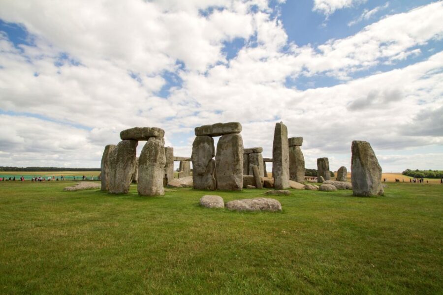 Full-Day Stonehenge and Bath Tour - Stonehenge and Bath: the value of doing both with a guide