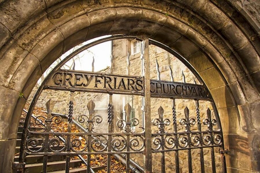 Ghosts, Ghouls & Gallows :The Original Bristol Ghost Walk - What the guide brings matters more than you think