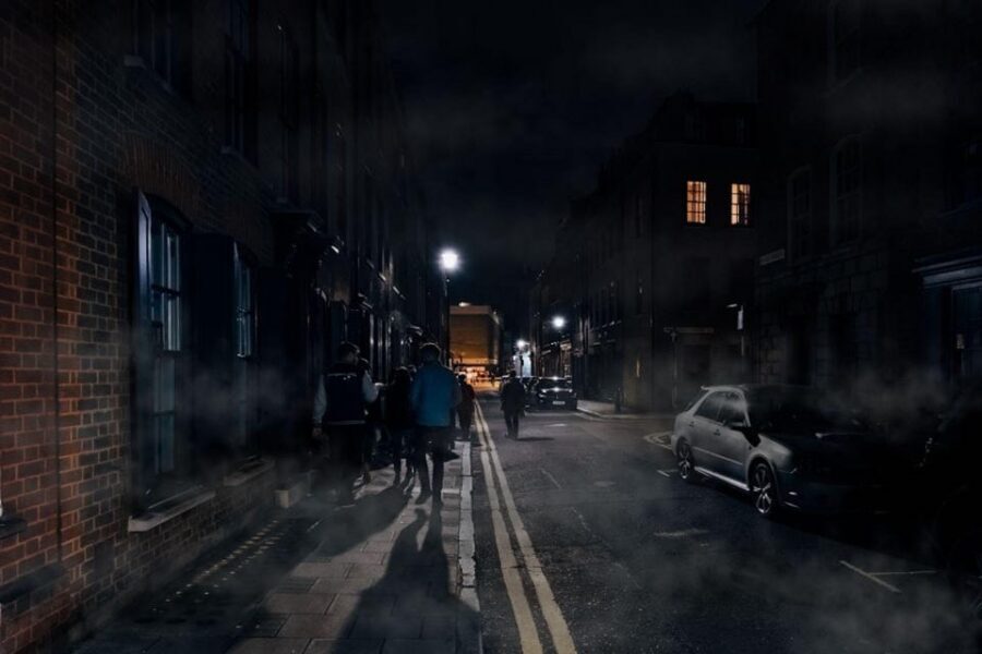 Ghosts, Ghouls & Gallows :The Original Bristol Ghost Walk - Torchlit streets, reported sightings, and the urban legends tone