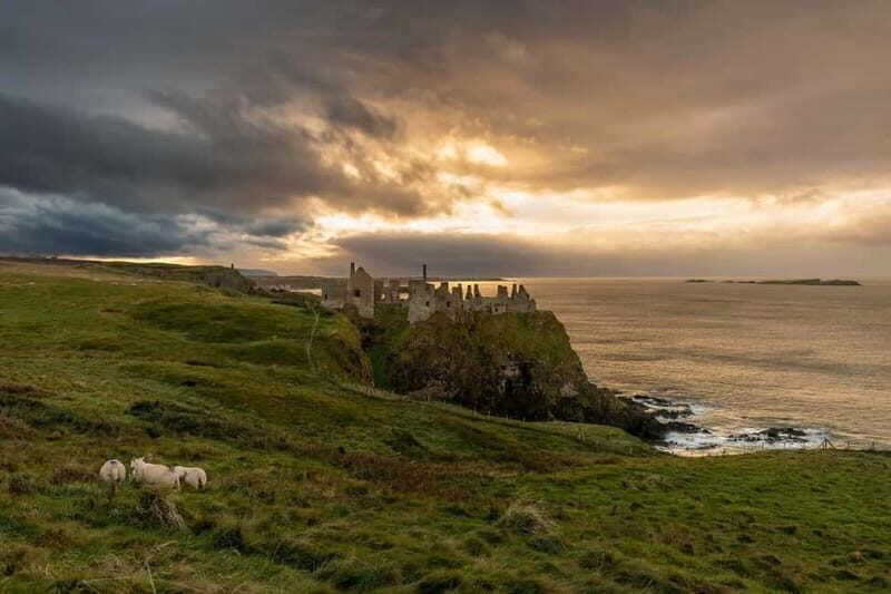 Giants causeway Irish castles & whiskey, Game of thrones - The Dark Hedges: A Quick Stop That Works Best When You Slow Down