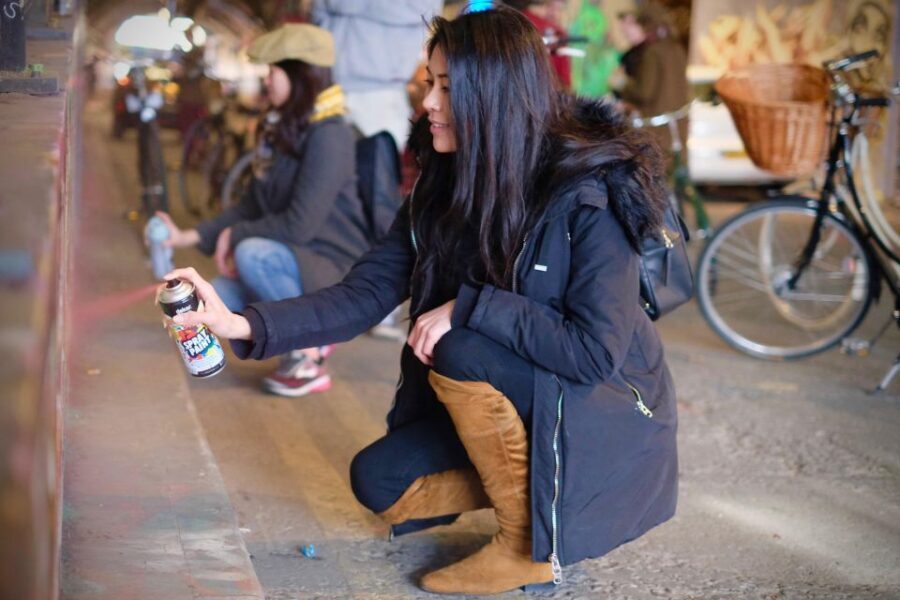 Gin Safari: Boozy London History on Two Wheels - GinCycle™ on Two Wheels: What makes this tour different