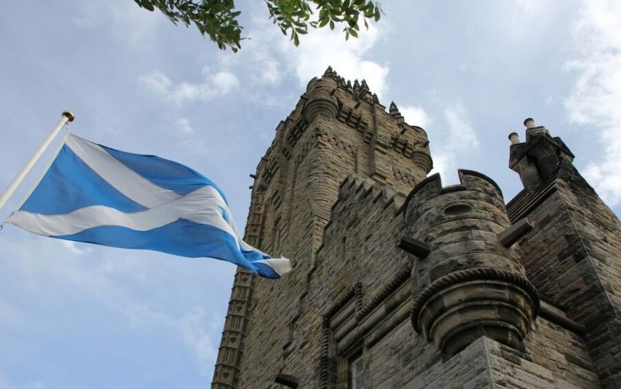 Glasgow: 2-Day Eilean Donan, Loch Ness & Glenfinnan Tour - Fort Augustus on Loch Ness: Nessie hunting with actual time to look