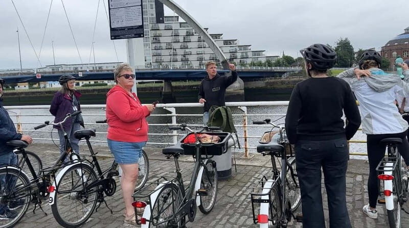 Glasgow: City Highlights Guided Bike Tour - River Kelvin return ride: calmer pace, leafy views, and a snack moment