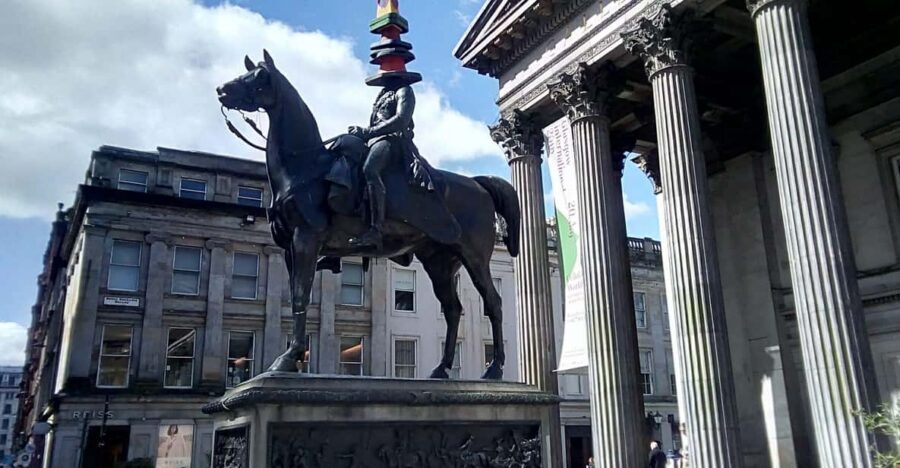 Glasgow: Gander Walking Tour - Royal Exchange Square to the cone-wearing Duke: what Glasgow jokes are really about