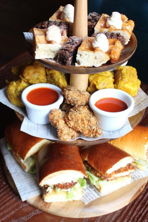 Glasgow: Kentuck-Tea, A twist on afternoon tea - Drinks pairing: filter tea and coffee, plus bourbon on the side