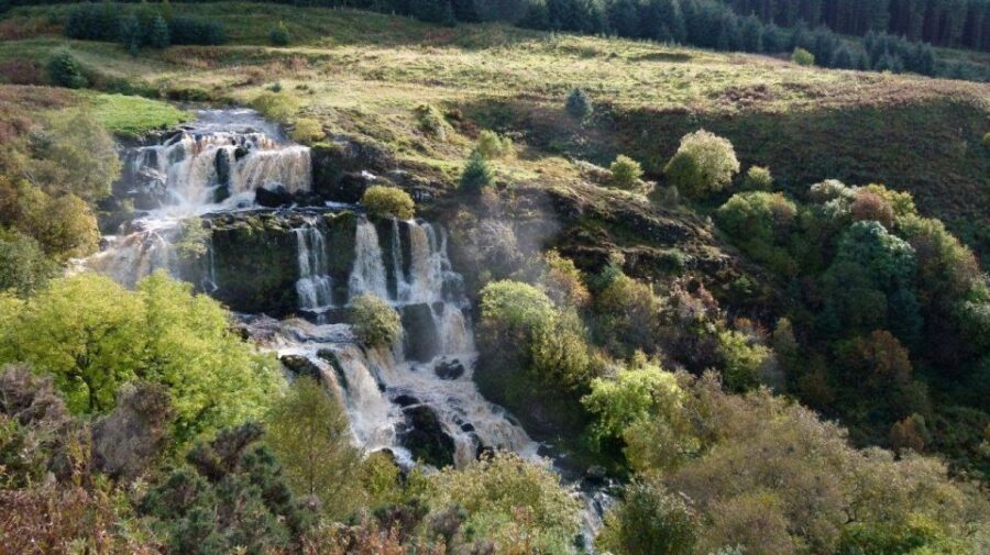 Glasgow: Loup of Fintry Waterfall Guided Tour - From Buchanan Bus Station to the River Endrick: how the day starts