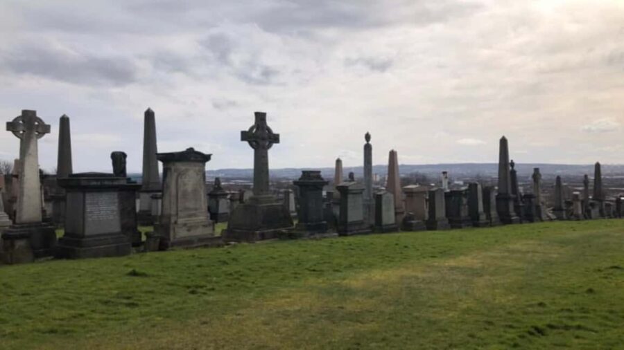 Glasgow Necropolis: Small Group Tour with Local Guide - Famous graves you’ll recognize: Jeffray, Buchanan Sisters, Tennant, Elders, Templeton