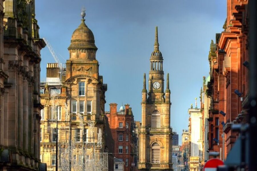 Glasgow: Private custom tour with a local guide - Getting your bearings in Glasgow the easy way