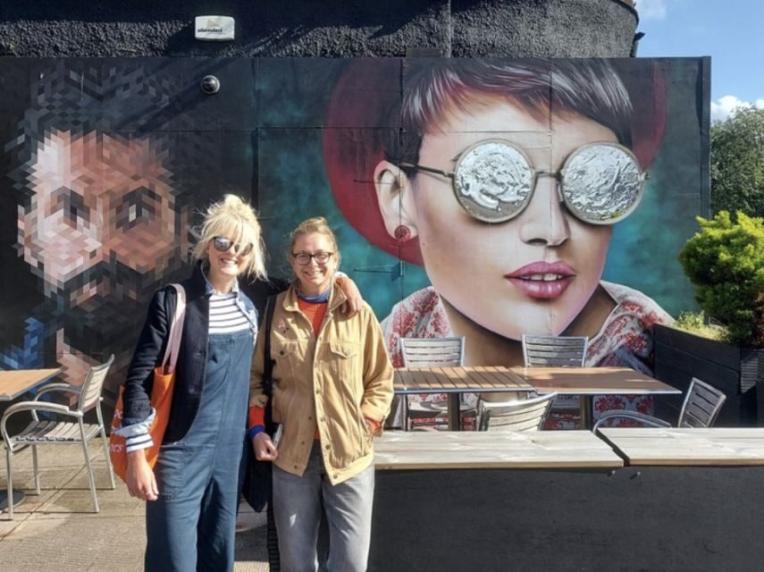 Glasgow: Private Street Art Walking Tour - Rogue One’s World’s Most Economical Taxi plus The Clutha