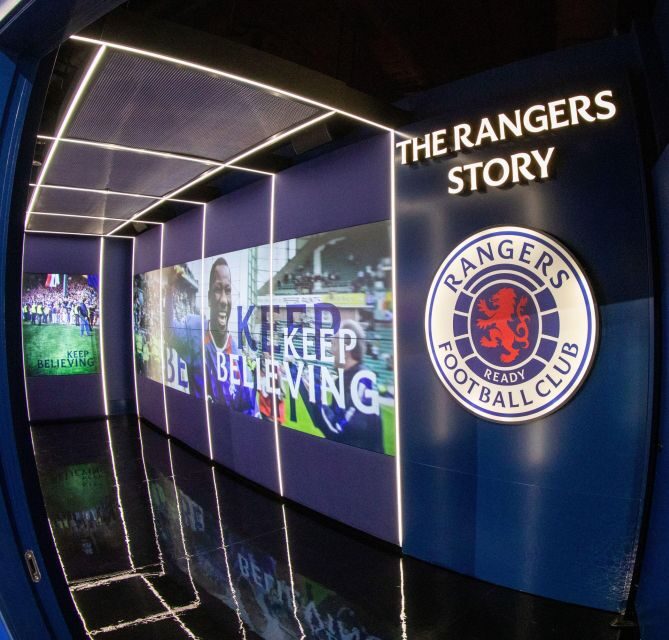 Glasgow: Rangers Football Club Museum - Shop time for supporter items