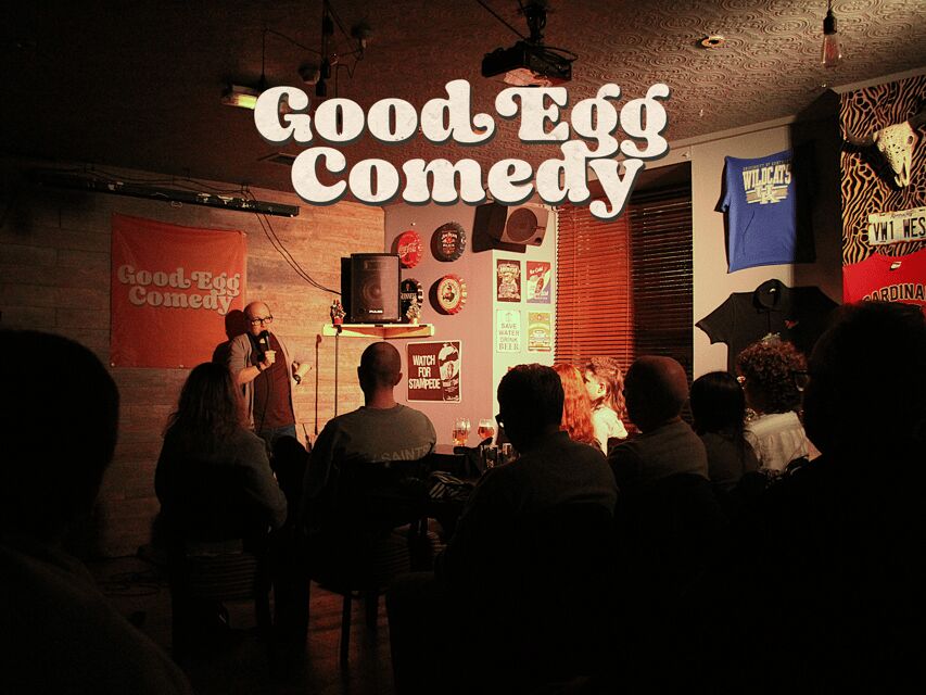 Glasgow: Scottish Comedy in an atmospheric Scottish venue! - Inside the Intimate Room: What Close Seating Changes