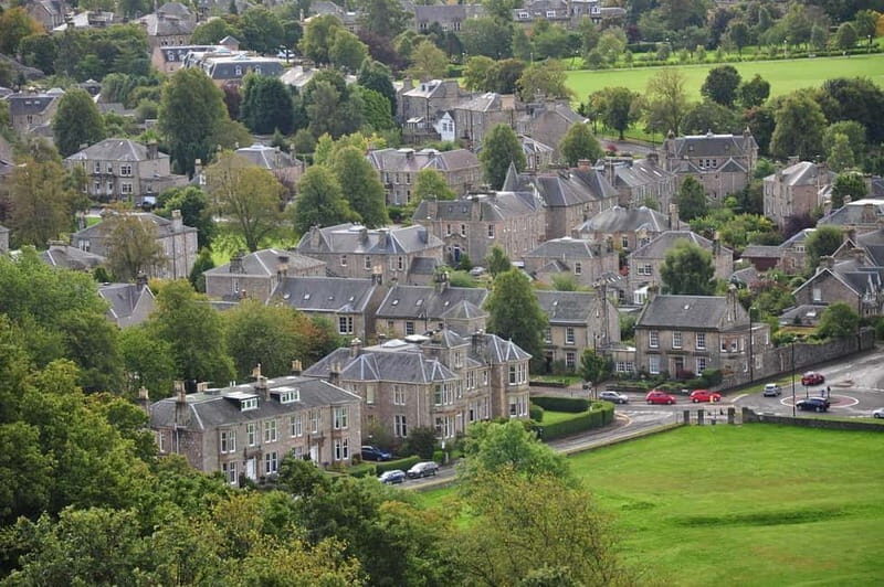 Glasgow Shore Excursion: - Loch Lomond - Stirling Castle - Key things that make this tour worth your time