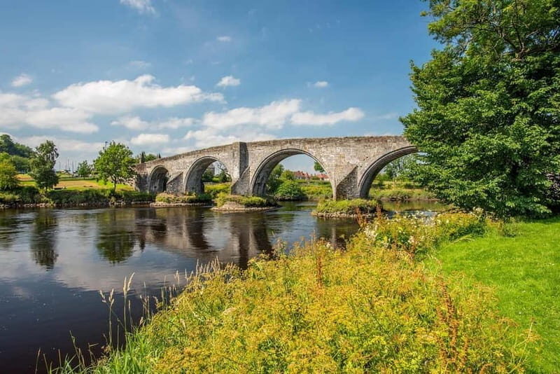 Glasgow Shore Excursion: - Loch Lomond - Stirling Castle - Aberfoyle Visit Scotland Centre and lunch: where the day decides your mood