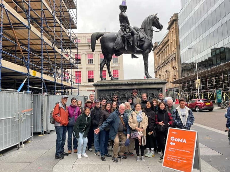 Glasgow: Walk The streets with a professional actor as guide - George Square Architecture: City Chambers, Merchants’ House, and the English-king name