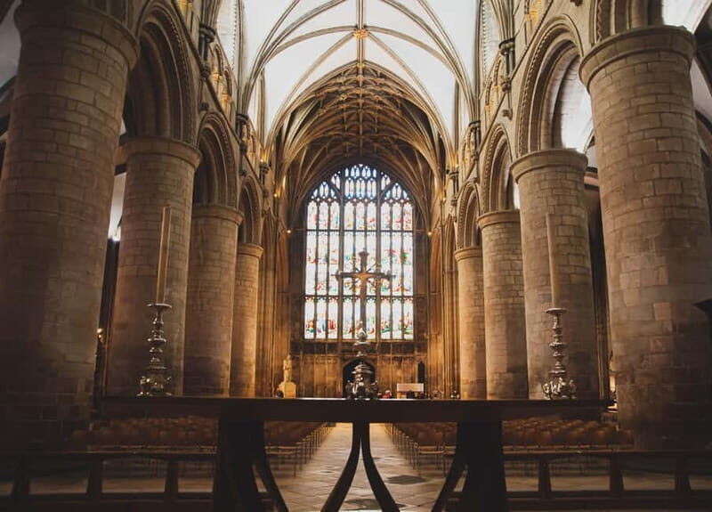 Gloucester Cathedral: Highlights Tour - Key things you’ll notice on this Gloucester highlights tour