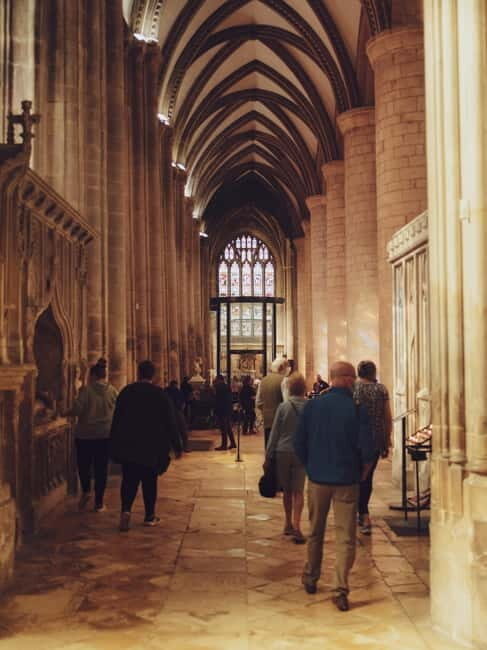 Gloucester Cathedral: Highlights Tour - The royal England stops: Henry III’s coronation and Edward II’s tomb