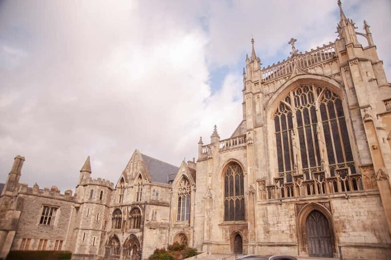 Gloucester Cathedral: Highlights Tour - Entering at the Great West Door and meeting the cathedral’s scale