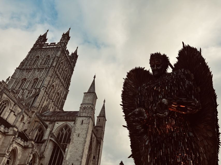 Gloucester: Ghost-Themed Guided Walking Tour - Gloucester Cathedral: Gothic features and the haunt-factor