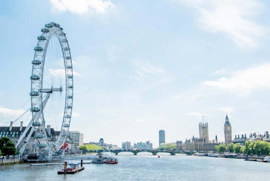 Golden Pass - London's All-In-One Sightseeing Ticket - Madame Tussauds, London Dungeon, and Shrek’s Adventure: choose your mood