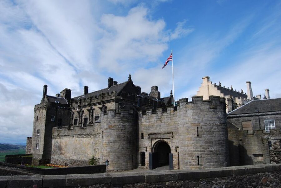 Greenock: Shore Excursion to Stirling Castle and Loch Lomond - Who This Shore Excursion Fits Best