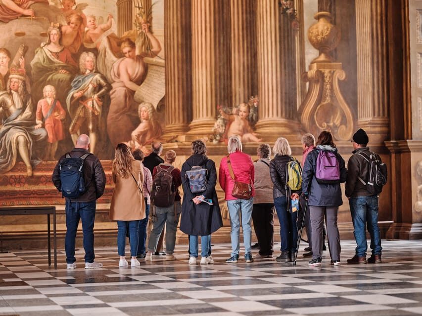 Greenwich: Painted Hall Entry and Old Royal Naval College - Meeting point and getting oriented fast at King William Walk