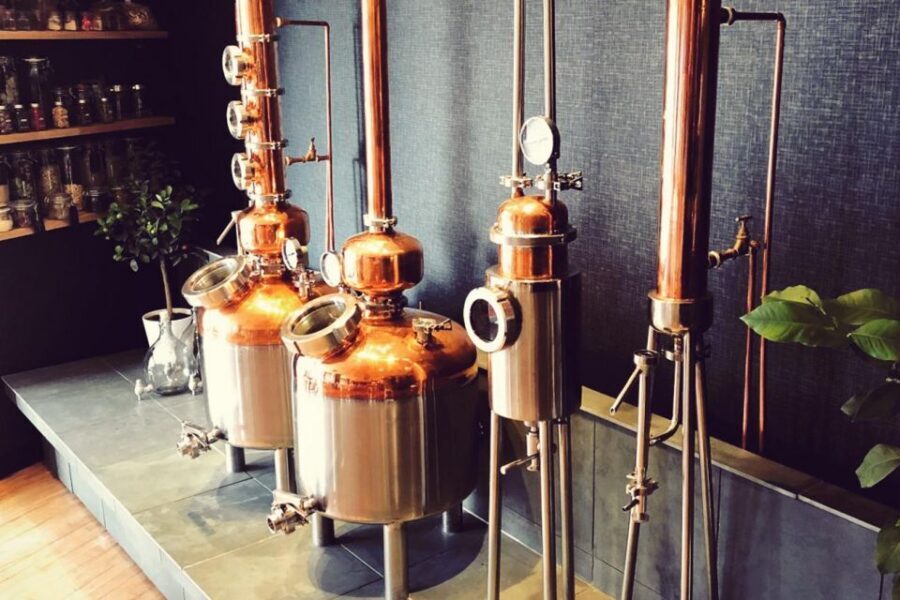 Haggis paired with whisky & gins in 56 North distillery! - Haggis Meets South Loch Gin in a Working Distillery Bar