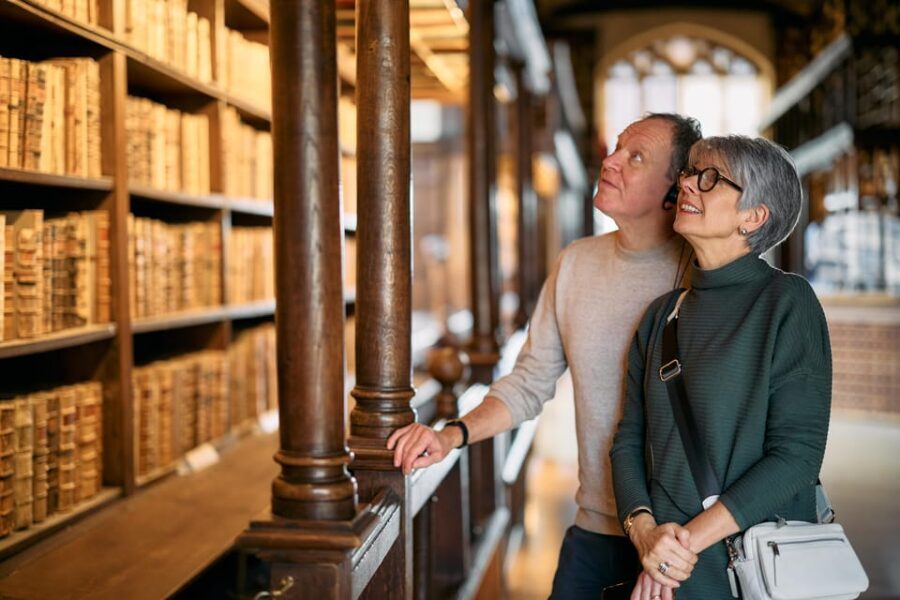 Harry Potter Bodleian Library, Oxford and Lacock Tour - Bodleian Library: Duke Humfrey’s Library and the Hogwarts Library Moment