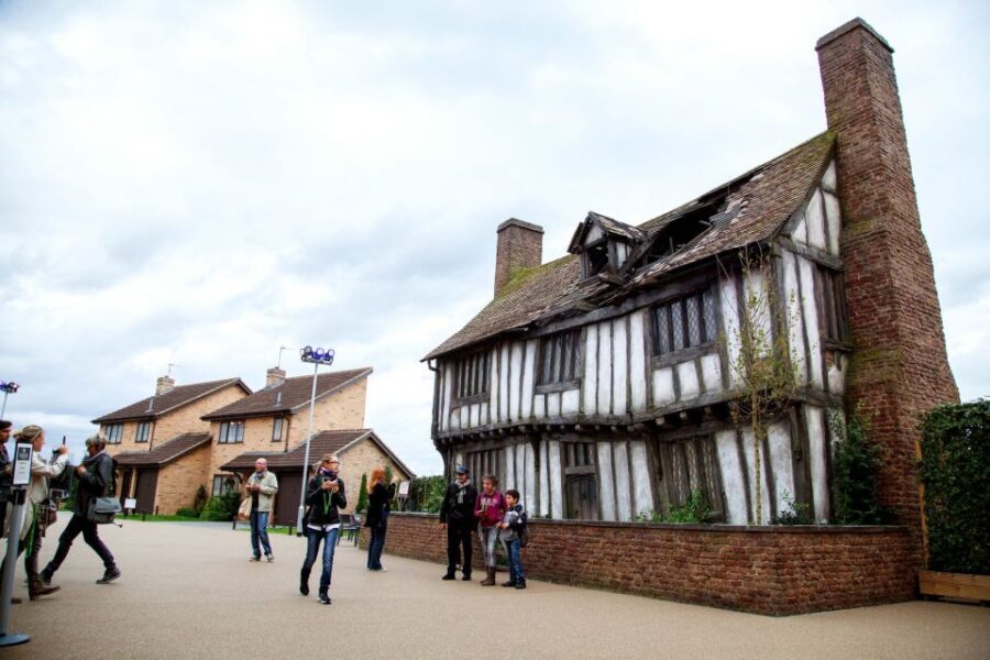 Harry Potter: Warner Bros. Studio Tour from King's Cross - Timing, tickets, and value: is $151 per person worth it?