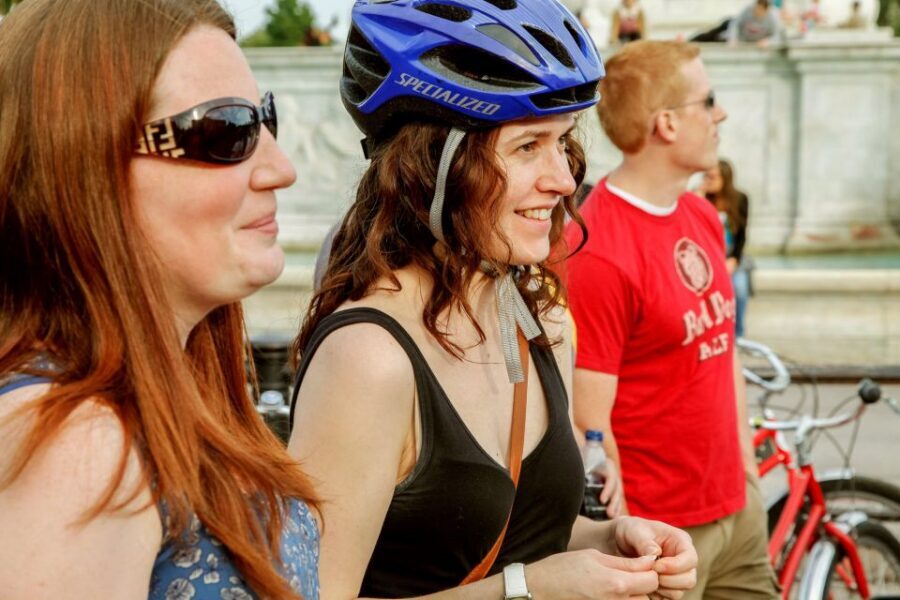 Highlights of Royal London Bike Tour (3 Hours) - Buckingham Palace and the Mall: The Classic London Moment