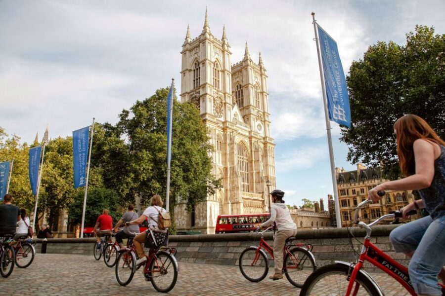 Highlights of Royal London Bike Tour (3 Hours) - Guides Who Make the Monuments Feel Human