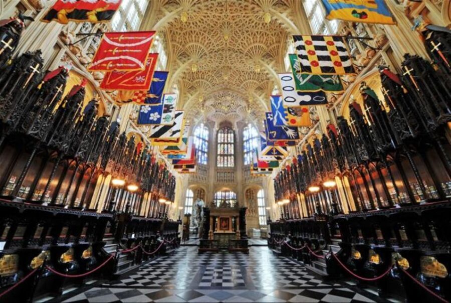 Hop-on Hop-off London Bus Tour & Westminster Abbey - The big idea: one ticket that strings together London’s top sights