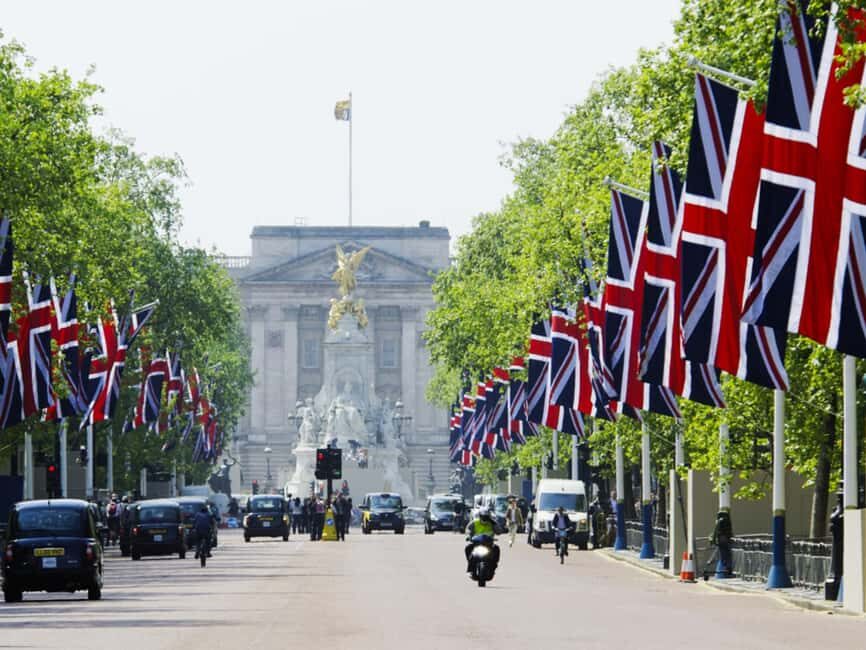 Inside Buckingham Palace & See The Westminster Sights Tour - Inside Buckingham Palace: 19 State Rooms and the Royal Collection