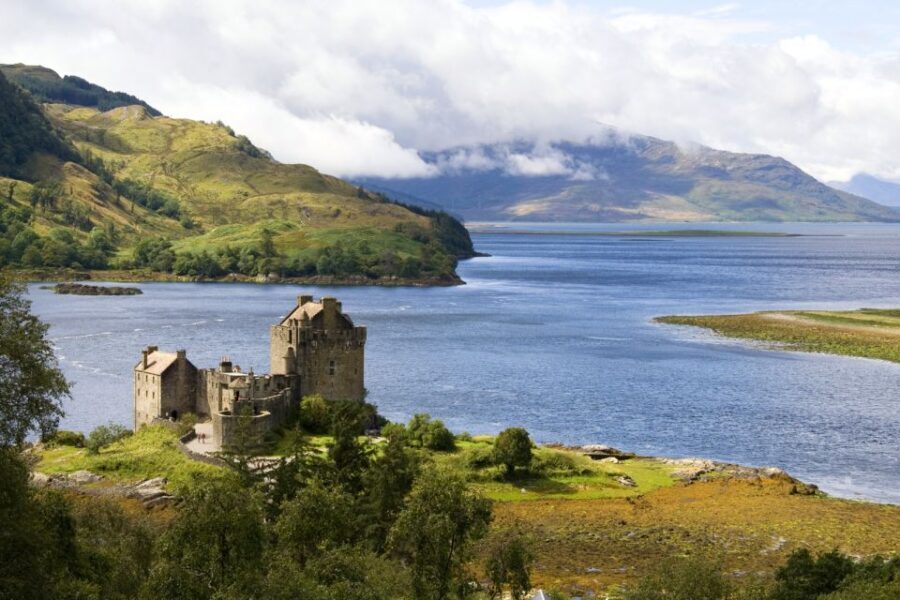 Inverness: Isle of Skye and Eilean Donan Castle Day Trip - Eilean Donan Castle: movie fame, real island drama, and timing that matters