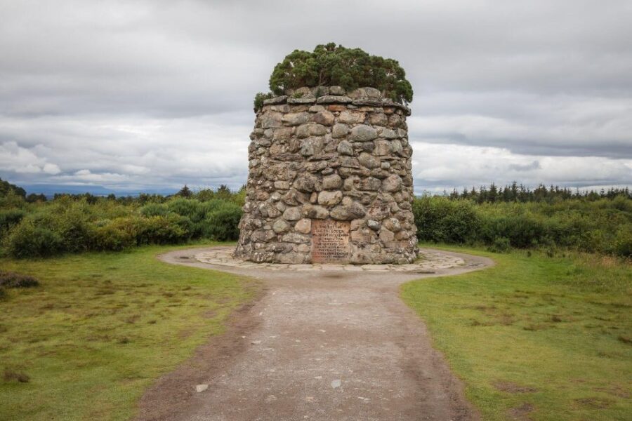 Inverness: Loch Ness Cruise, Castle, and Outlander Tour - Loch Ness Cruise in 30 Minutes: Short, Scenic, and Worth It