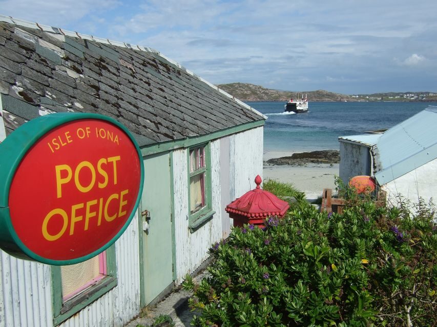 Isle of Mull and Iona 3-Day Small-Group Tour from Glasgow - Tobermory B&B life: en-suite rooms and the small trade-offs