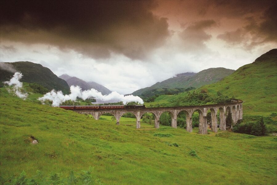 Isle of Skye and West Highlands: 4-Day Tour from Edinburgh - Coach comfort, B&B realities, and why the driver-guide matters