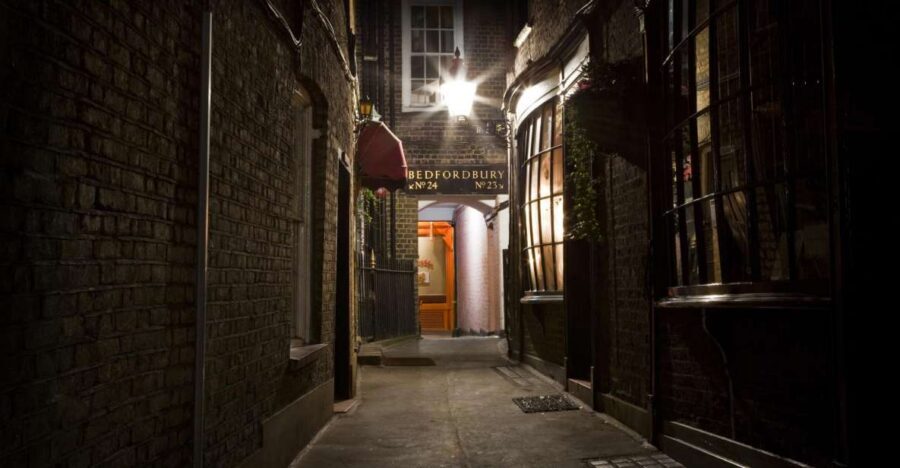Jack The Ripper Tour in London's East End - Documentary Photos and Letters: How Evidence Gets Brought Back