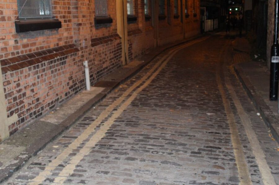 Jack The Ripper Tour in London's East End - Meeting at 182 Bishopsgate and Getting Oriented Fast