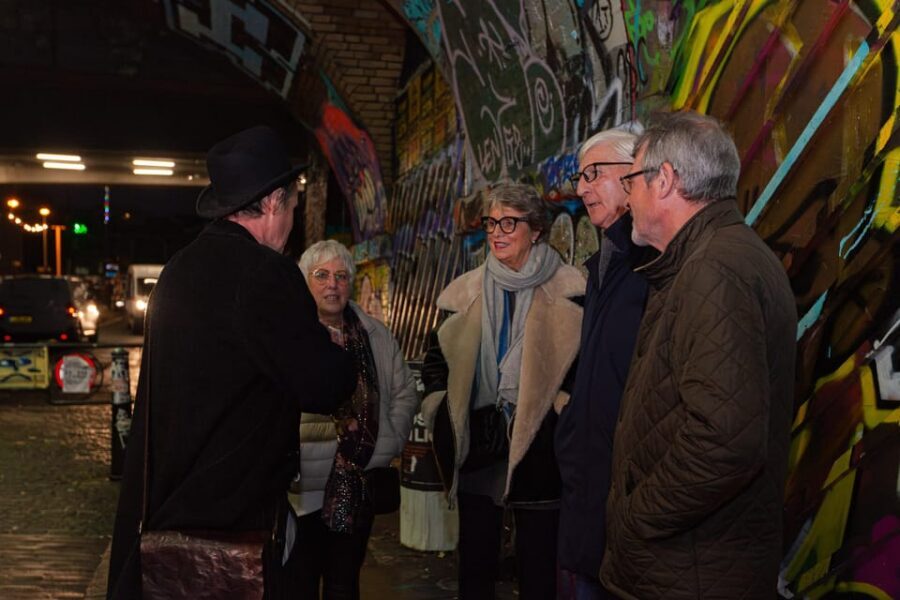Jack the Ripper Walking Tour: Murder, Mystery, & the Women - Shoreditch High Street start: finding your guide and setting the tone