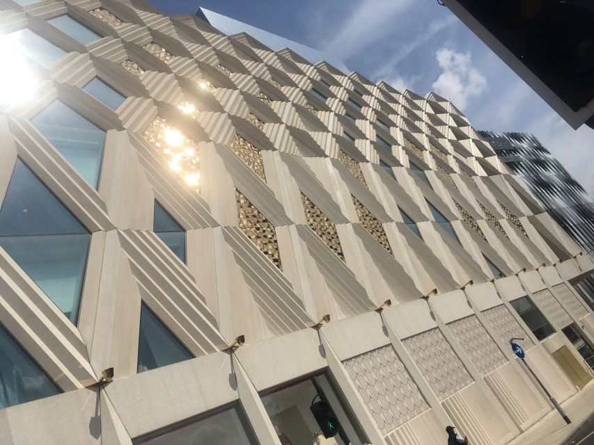 Leeds: 2-Hour Highlights Walking Tour - Finishing Back at City Square: Tour Tips You’ll Actually Use
