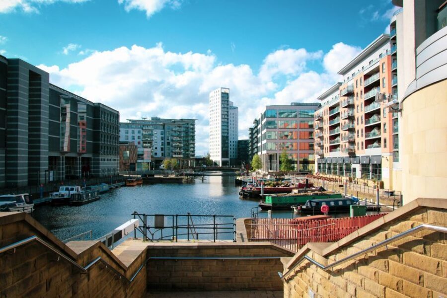 Leeds: Daily Guided City Center Walking Tour (10:30am) - Leeds Town Hall and Millennium Square: the civic Leeds you can see