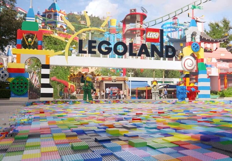 LEGOLAND Windsor Resort: Entrance Ticket - Getting in at Winkfield Road: e-tickets and turnstiles