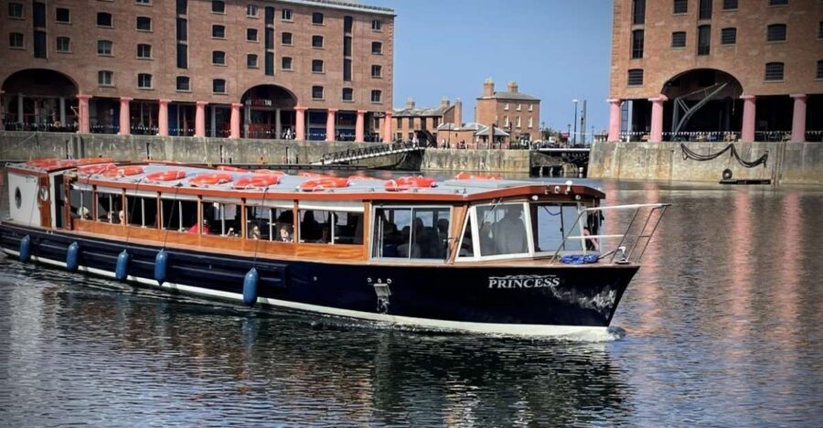 Liverpool: Albert Docks Sightseeing Cruise with Commentary - The 30-Minute Albert Docks Loop: What You’ll See