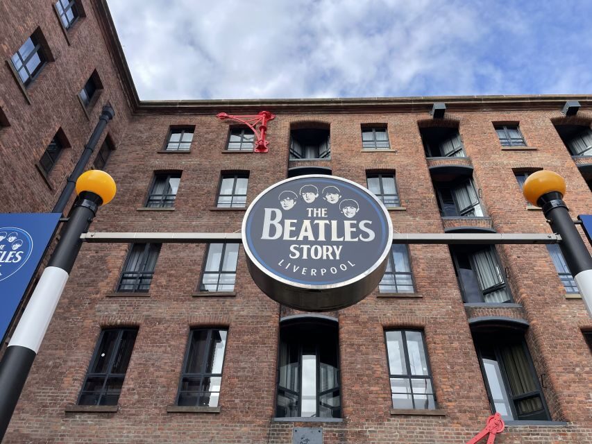 Liverpool: Beatles Highlights Walking Tour - What to bring so the walk stays comfortable