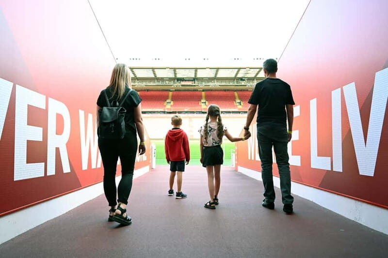 Liverpool: Liverpool Football Club Museum and Stadium Tour - Audio Guides and Multimedia Handsets: Good Tools for Groups