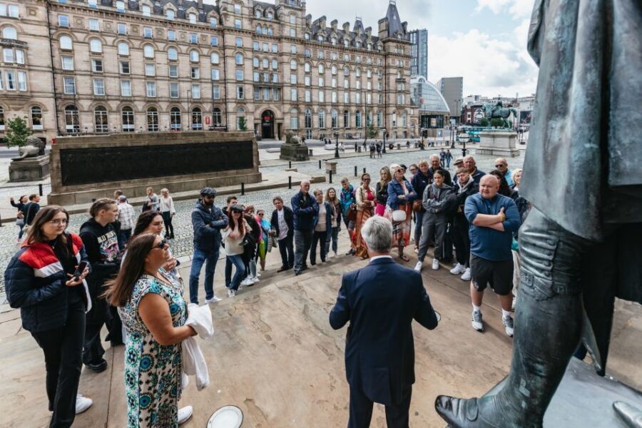 Liverpool: Official Peaky Blinders Coach Tour of Merseyside - The 4-hour coach route: how they fit Merseyside, Wirral, and river views