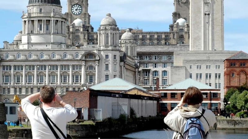 Liverpool Private-Custom Highlights & Gems Tour with a Local - A 2 to 6 hour walking tour that bends, not breaks