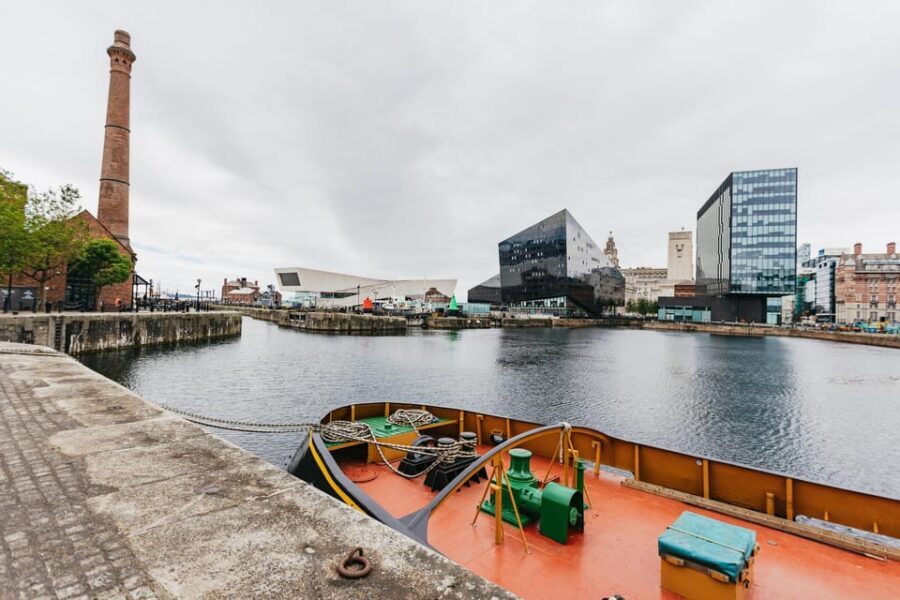 Liverpool: The Beatles and Cavern Quarter Walking Tour - Liverpool Central Library, Radio City, and The Bluecoat: the city’s culture beyond the headlines